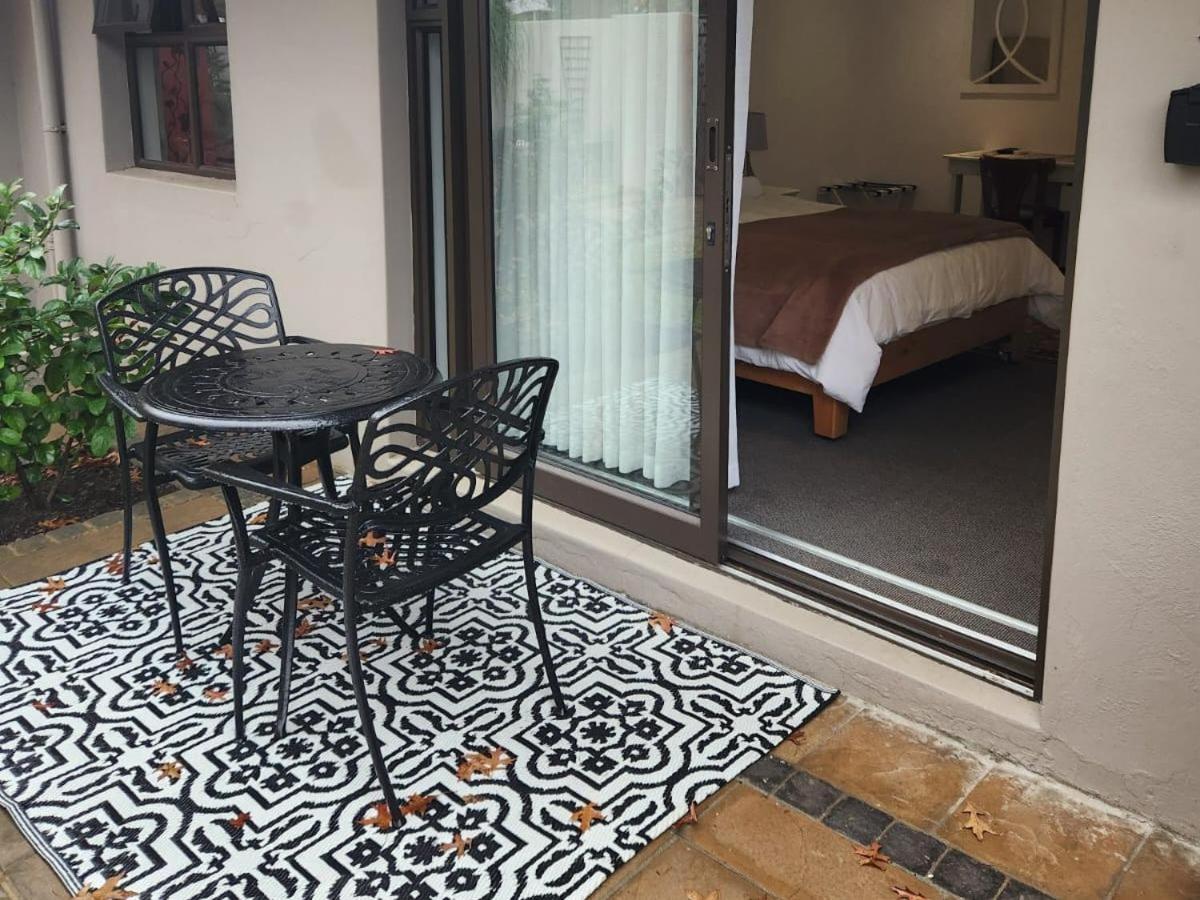Eikelower Accommodation Стеленбош Стая снимка